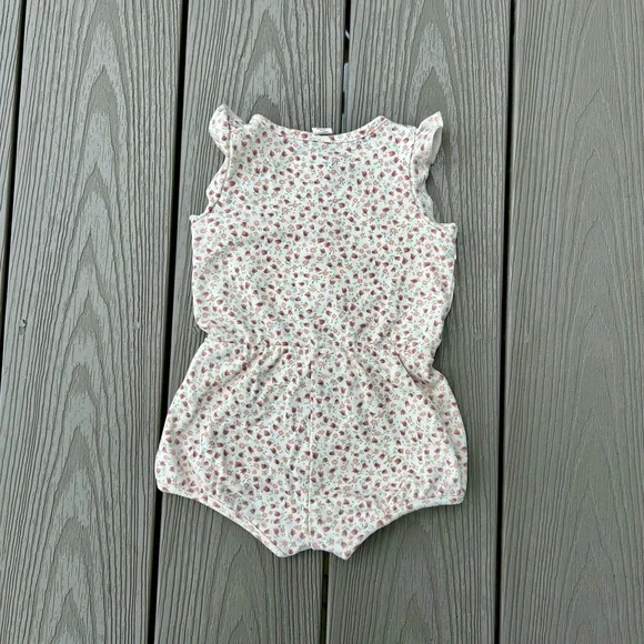 Colored Organics pink and white floral flutter sleeve romper - Picture 3 of 3